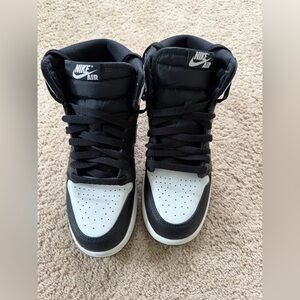 Nike Black and White Athletic Shoes